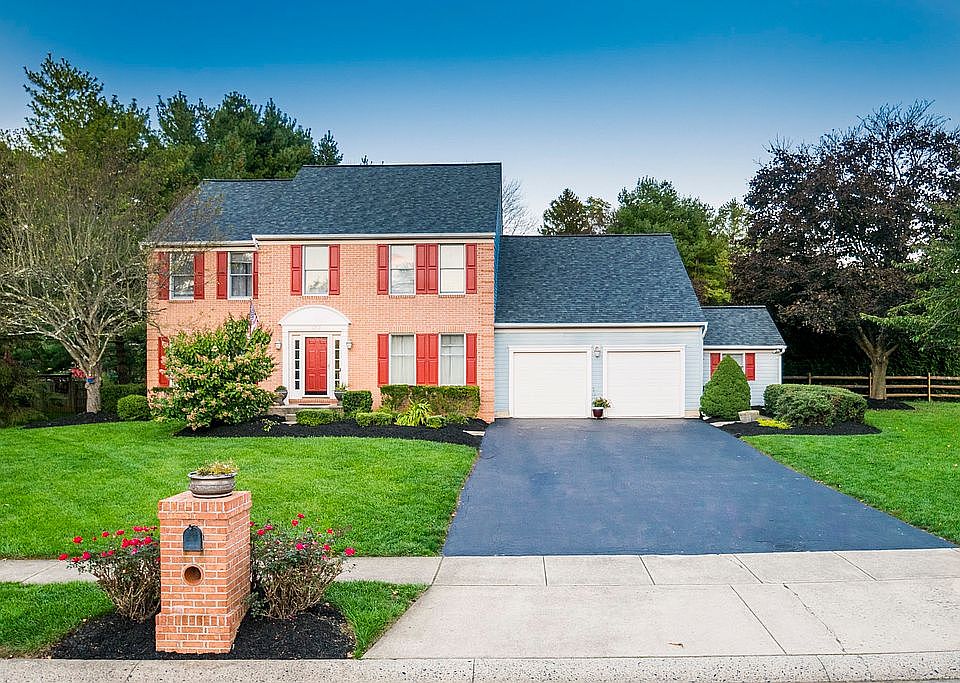 1st image of 1213 Midwood Ct