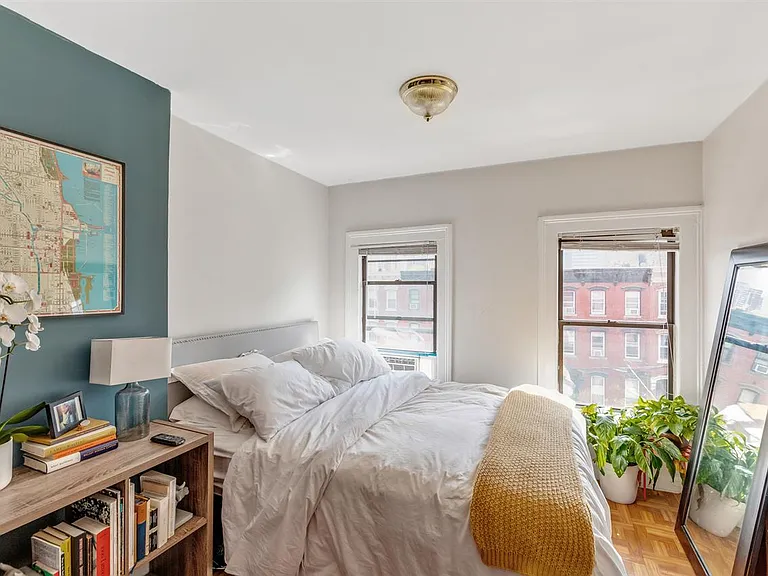 519.5 Manila Ave #2 — Photo 7