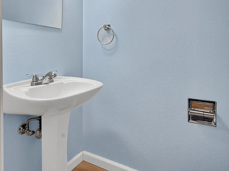 1434 Hover St #2 — Photo 12