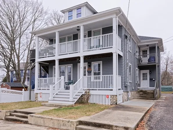 4 Diana St, Blackstone, MA 01504