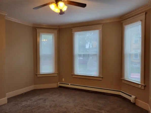 1200 5th Ave APT 2, Beaver Falls, PA 15010