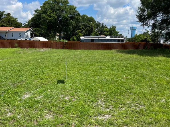 270 3rd St, Biloxi, MS 39530