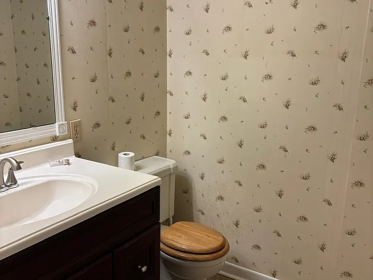 4 Weldon Ct — Photo 23