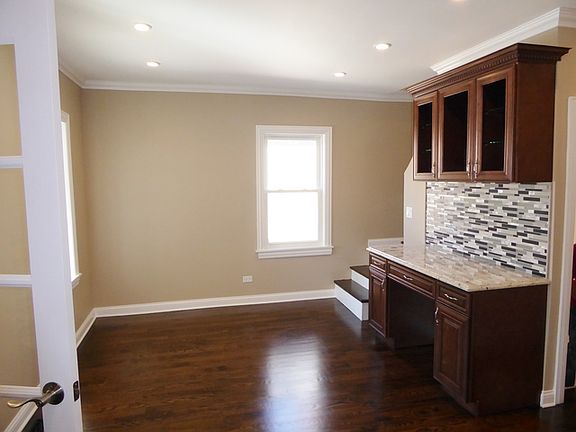5th image of 4947 W Carmen Ave