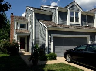 11104 W 113th Ter, Overland Park, KS 66210