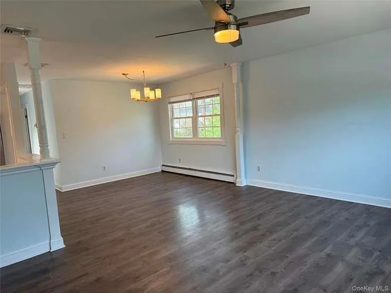 226 Woodycrest Dr — Photo 10