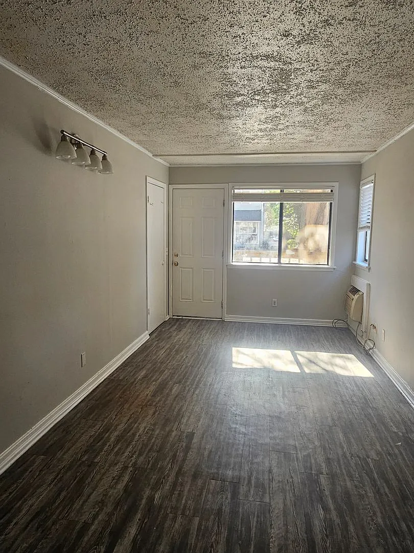 317 Whaley Street — Photo 3