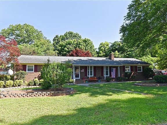 2nd image of 210 Crestview Dr