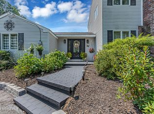 18 Hope Rd, Tinton Falls, NJ 07724