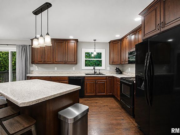 3rd image of 5108 W Timbervue Ct