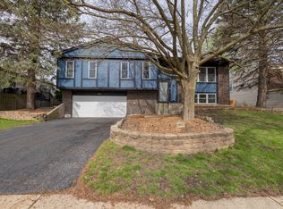 480 Falcon Ridge Way, Bolingbrook, IL 60440