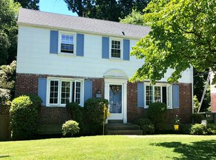 308 Twin Oaks Dr, Havertown, PA 19083