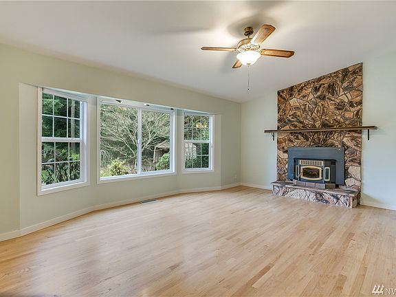 3rd image of 5701 S 320th St