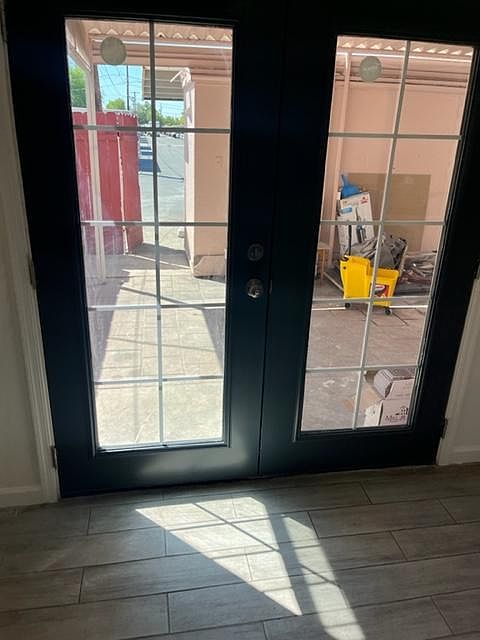 1st image of 4549 N 17th Ave