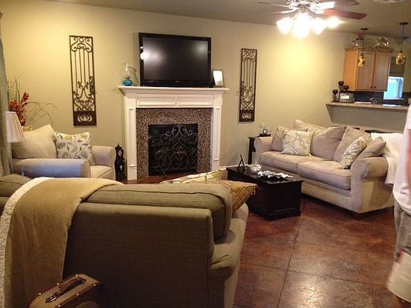 3rd image of 225 Dp Newman Cir
