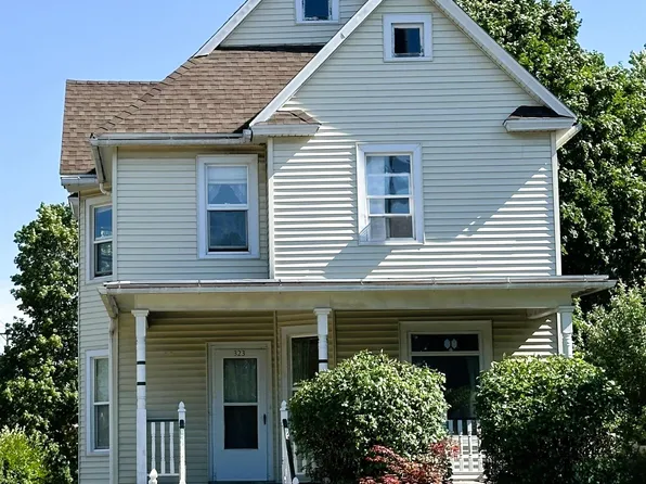 323 E Division St, Fond Du Lac, WI 54935
