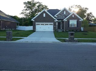 4185 Silver Oak Way, Huber Heights, OH 45424