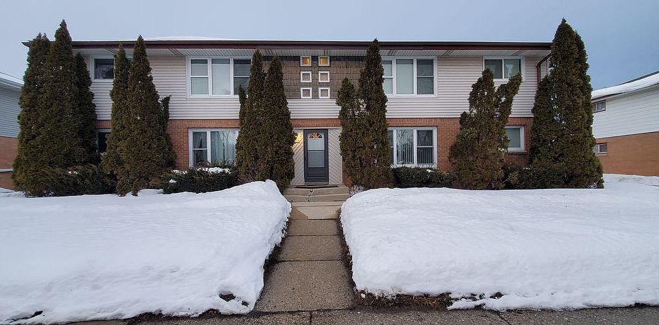 1st image of 858 E Waterford Ave