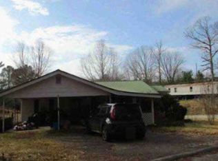 575 Lail Rd, Chickamauga, GA 30707