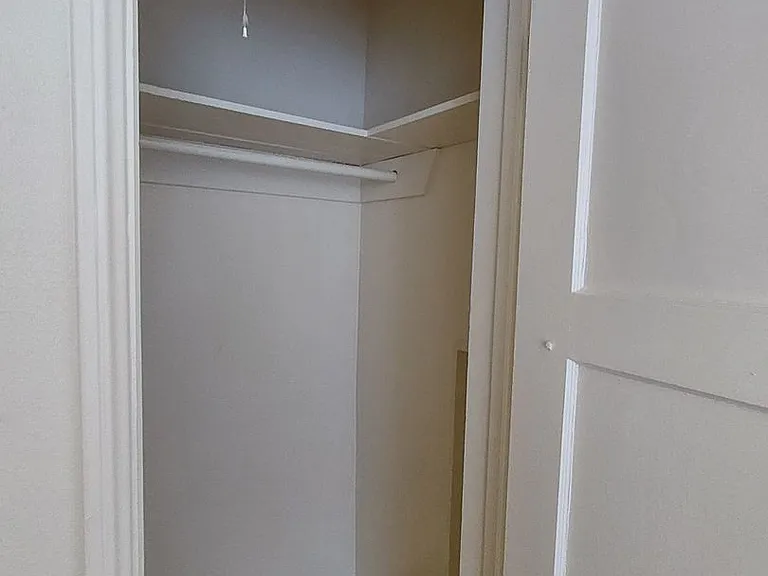 Cowan 2467-71 Kansas — Photo 9