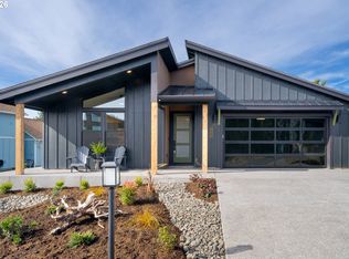 551 Meadows Dr, Manzanita, OR