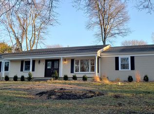 10 Wyndmoor Way, Holmdel, NJ 07733