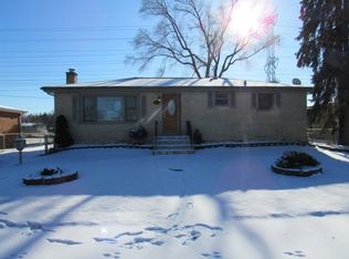 433 S Ardmore Ter, Addison, IL 60101