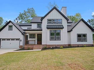 110 Lakeside Dr, Forsyth, GA 31029