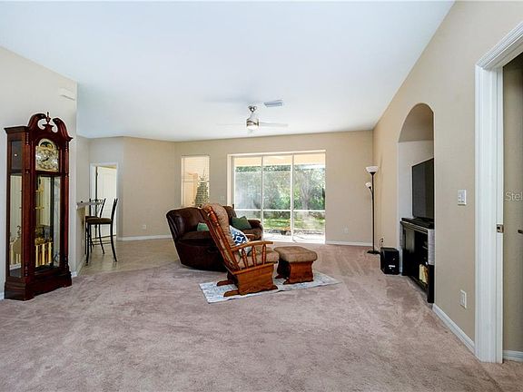 5th image of 7865 Taplin Ave