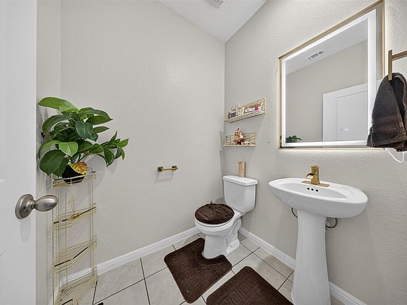 5th image of 11833 Sandy Lodge Ct