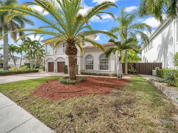 6852 NW 113th Ct, Doral, FL 33178