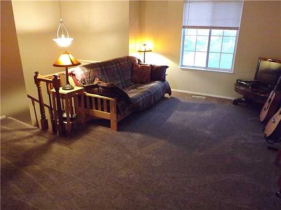 5th image of 23 Greenridge Cres