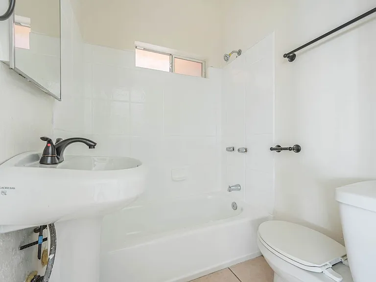 2622 Brighton Ave — Photo 9