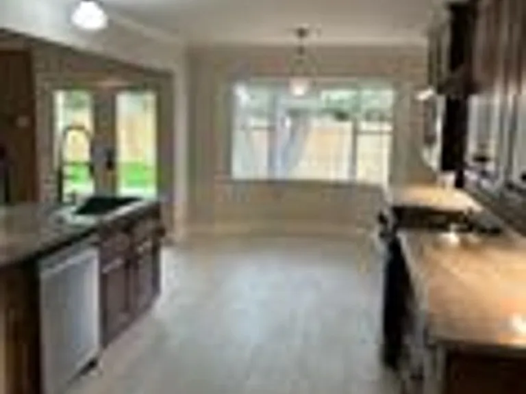 5430 Lake Lindenwood Dr — Photo 4