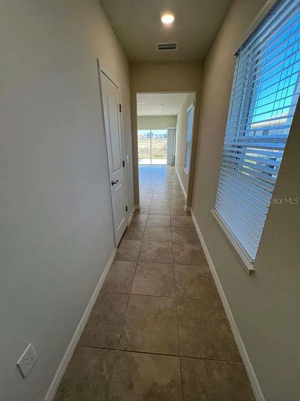 4 bed, 2.0 bath, 1662 sqft, $2,250 — Photo 3