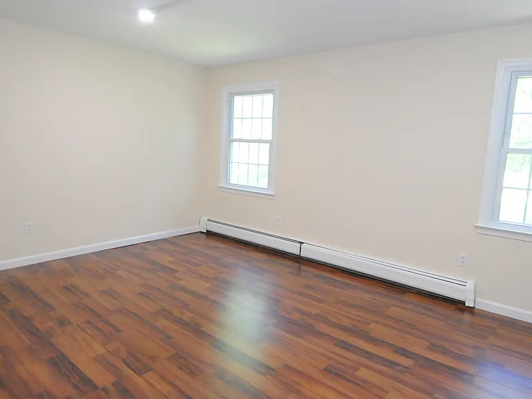 74 Stillwater Dr — Photo 15