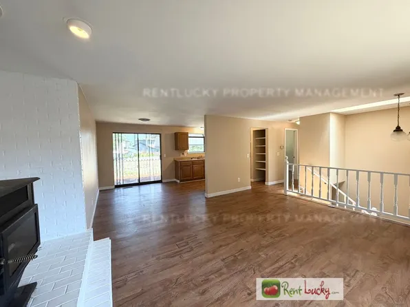 2516 S 284th St, Federal Way, WA 98003