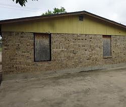 3rd image of 1679 El Indio Hwy