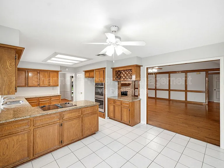 15911 Moon Rock Dr — Photo 16