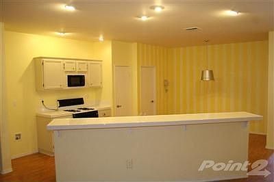 5th image of 13013 Yale Ct