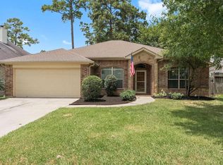 12822 Lake Shore Dr, Montgomery, TX 77356