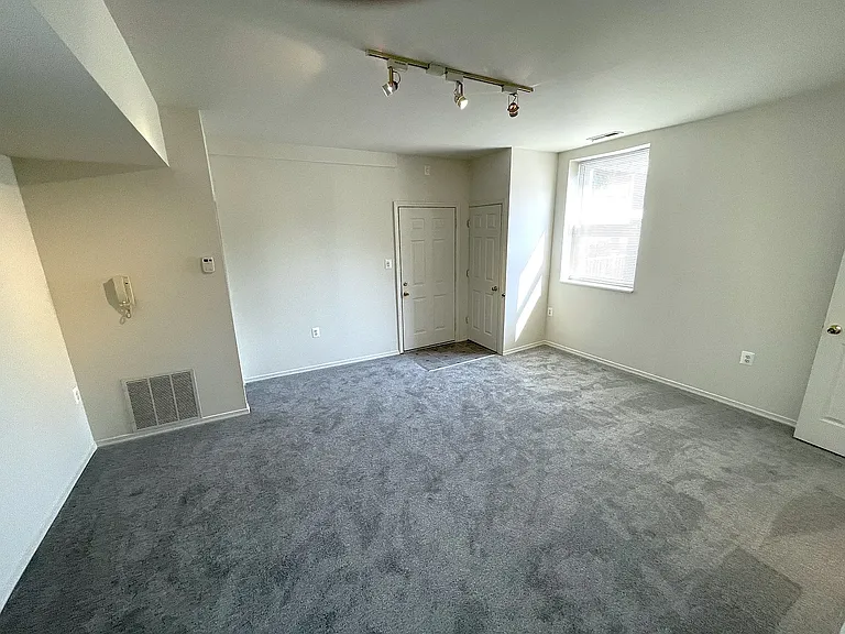 770 S 2nd St #2R — Photo 5