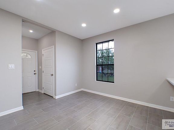 4th image of 21346 Virginia St