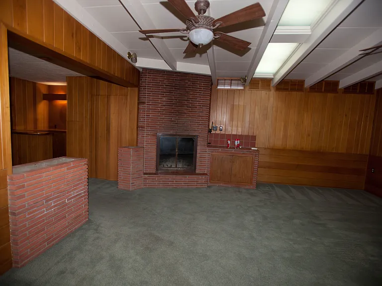 404 E Orange St — Photo 30