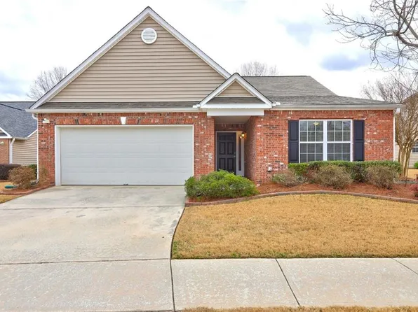 412 Mockingbird Dr, Loganville, GA 30052