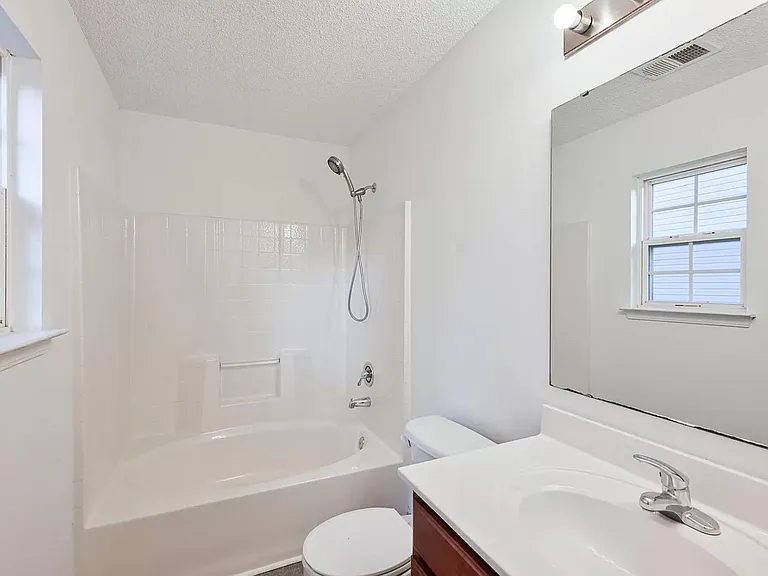 203 Trickle Dr — Photo 12