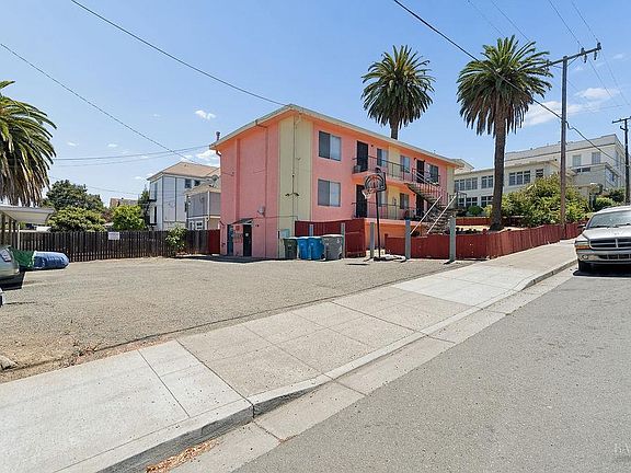 5th image of 900 Santa Clara Street