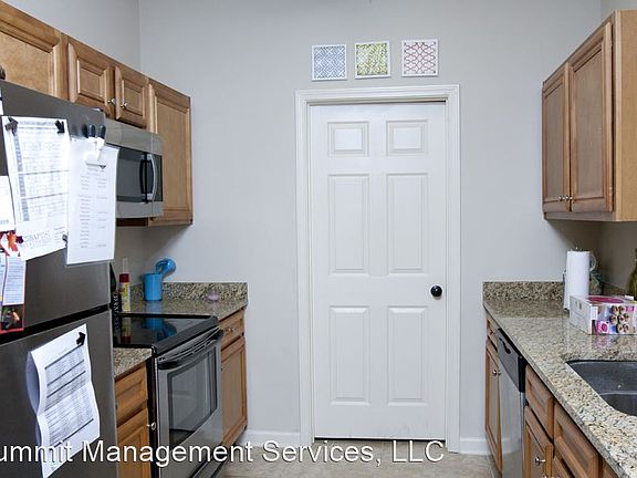 2nd image of 108 Saucer Ln