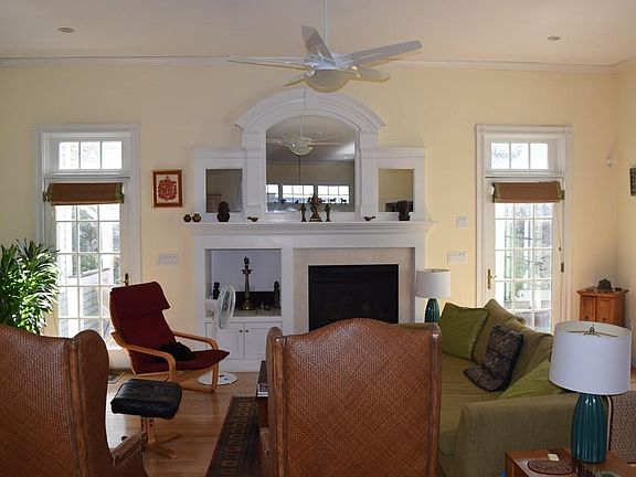 2nd image of 206 Marina Dr #206