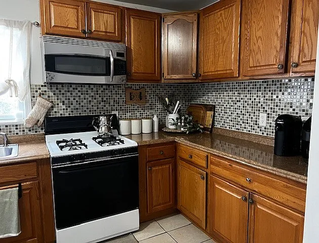 33 Clifford Rd #2 — Photo 4